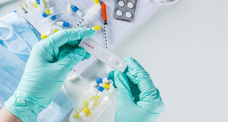 COVID-19: Les tests antigéniques arrivent  en pharmacie pour être distribués gratuitement aux médecins et aux infirmiers libéraux